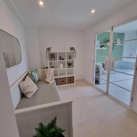 - Cozy 2 Pieces Proche * 昂蒂布