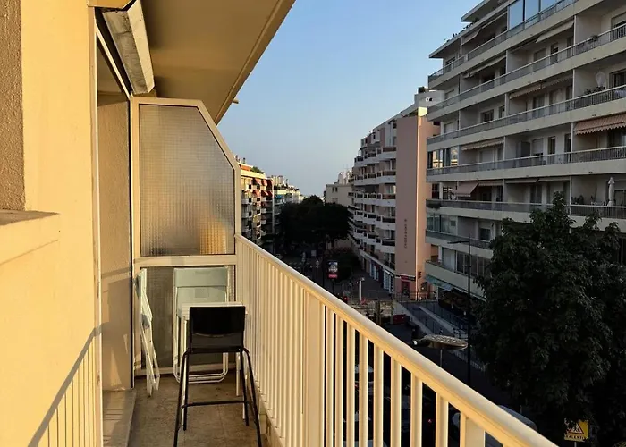 - Cozy 2 Pieces Proche Antibes