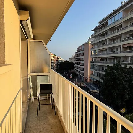 - Cozy 2 Pieces Proche Antibes