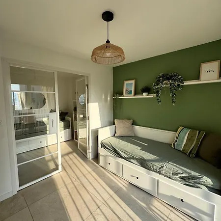 - Cozy 2 Pieces Proche Appartement *